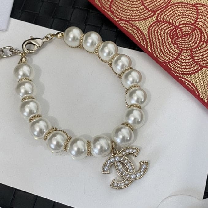 18K Pearls  Chanel Bracelet