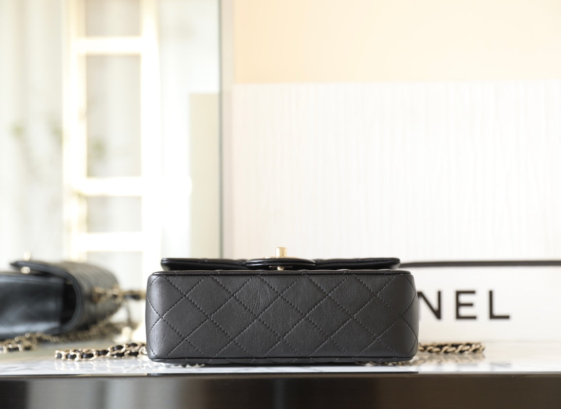 CHANEL FLAP BAG 23 BLACK LAMBSKIN GOLD HARDWARE TOPHAND