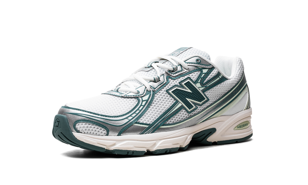 740 "White / Marsh Green" U740GR2
