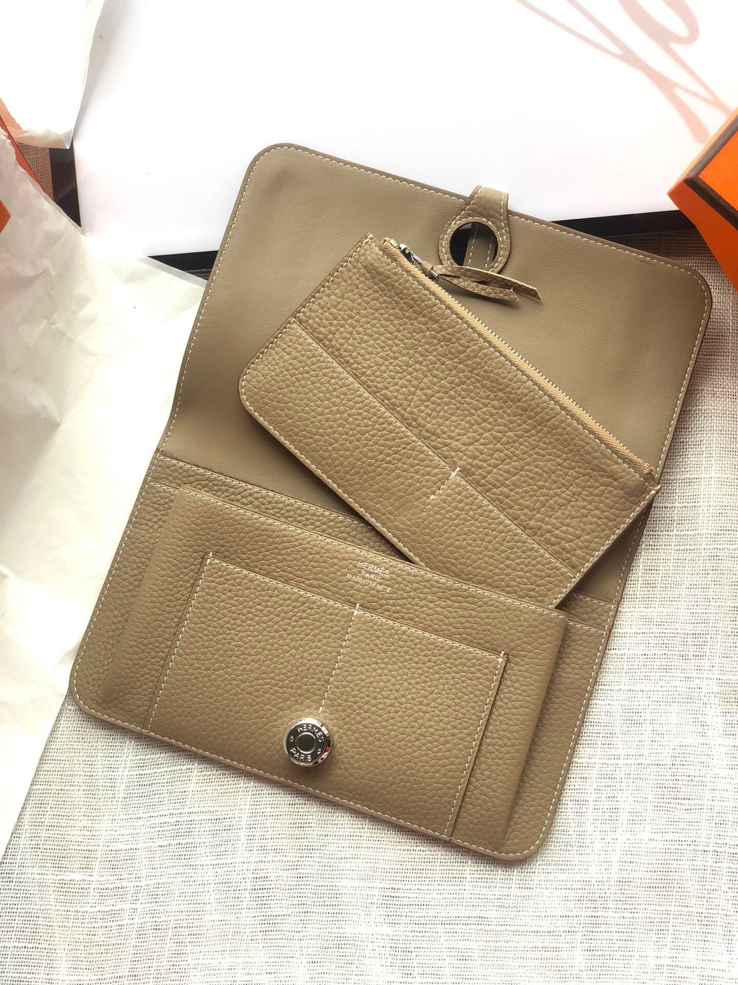HERMES Dogon Wallet 20 KHAKI Togo Shw