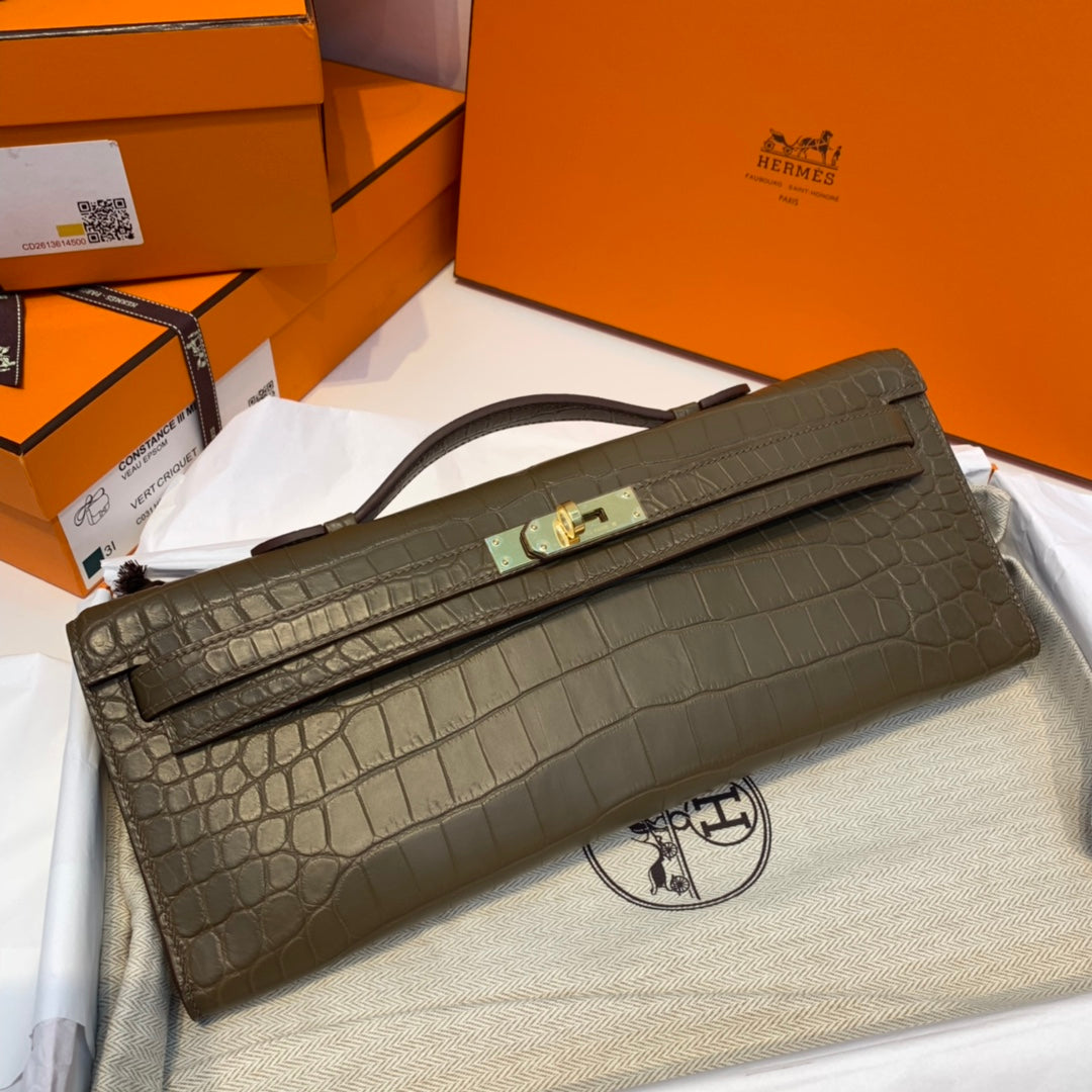 HERMES KELLY CUT 31 IN MOCHA BROWN ALLIGATOR LEATHER WITH GOLD HARDWARE
