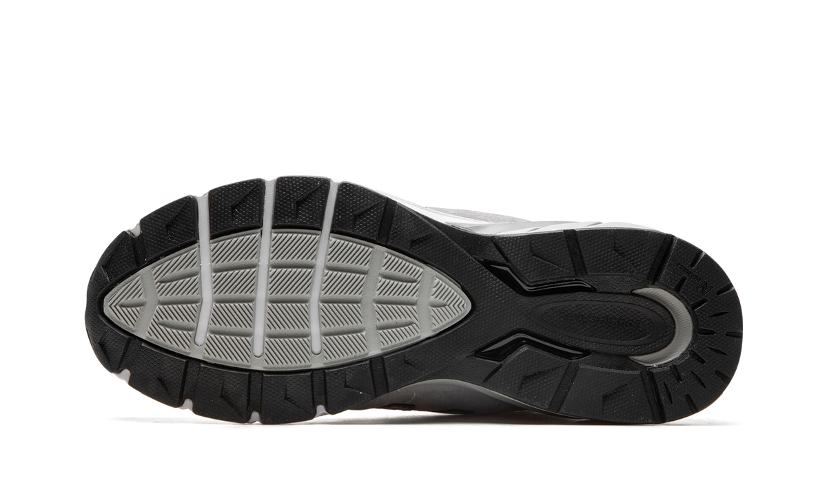 990 V5 "Grey" M990GL5