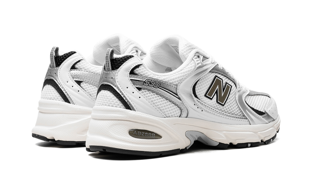 530 "White Silver Black" MR530FDO