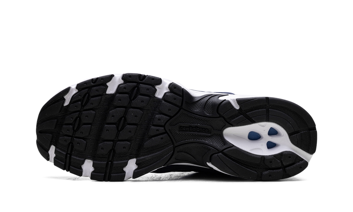 530 "Navy Arctic Grey" MR530CA