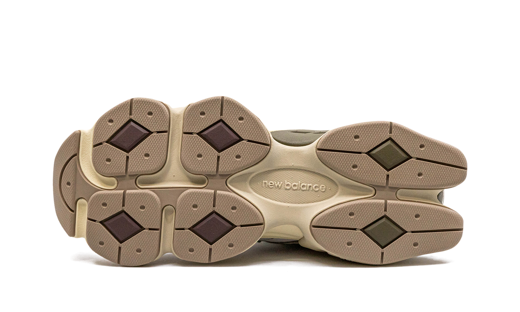 9060 "Grey Matter / Timberwolf" U9060FNA