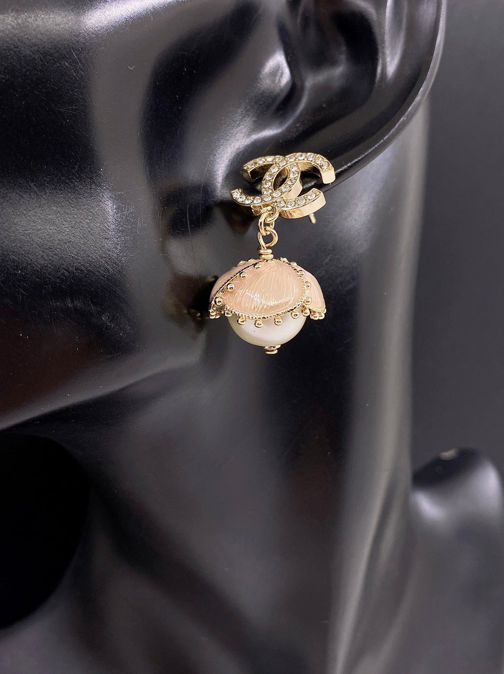 18K  Chanel Flowers Earrings