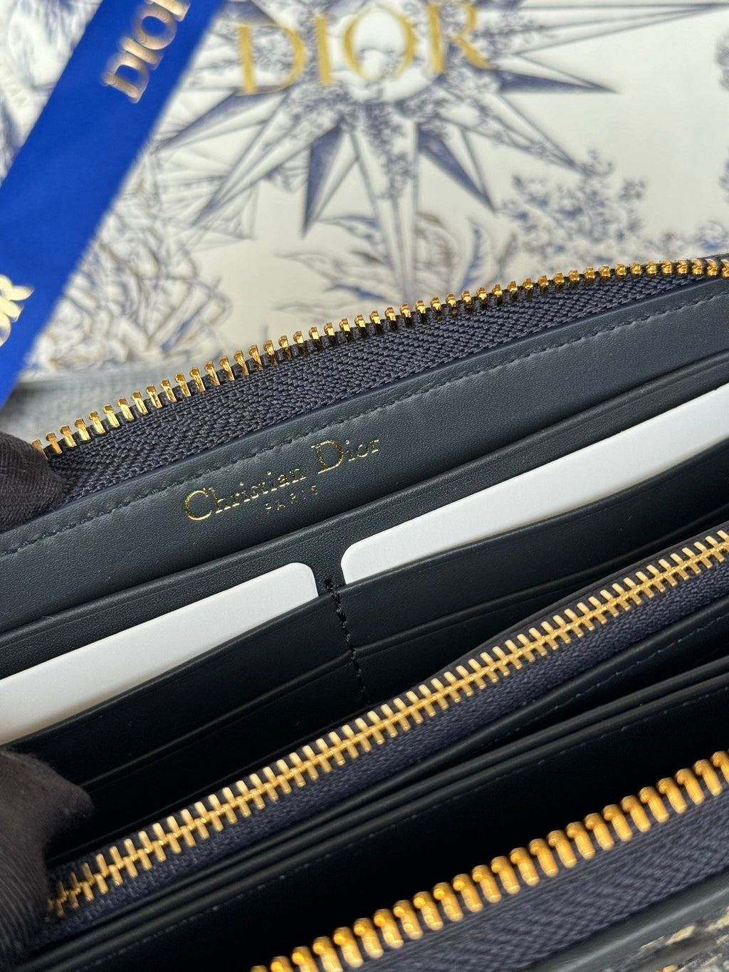 DIOR MONTAIGNE VOYAGEUR LONG WALLET 20 IN BLACK MONOGRAM OBLIQUE JACQUARD