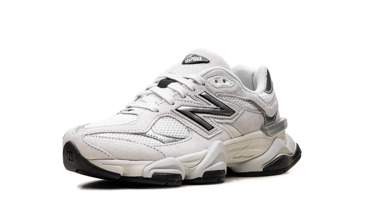 9060 "White/Grey" U9060JRB