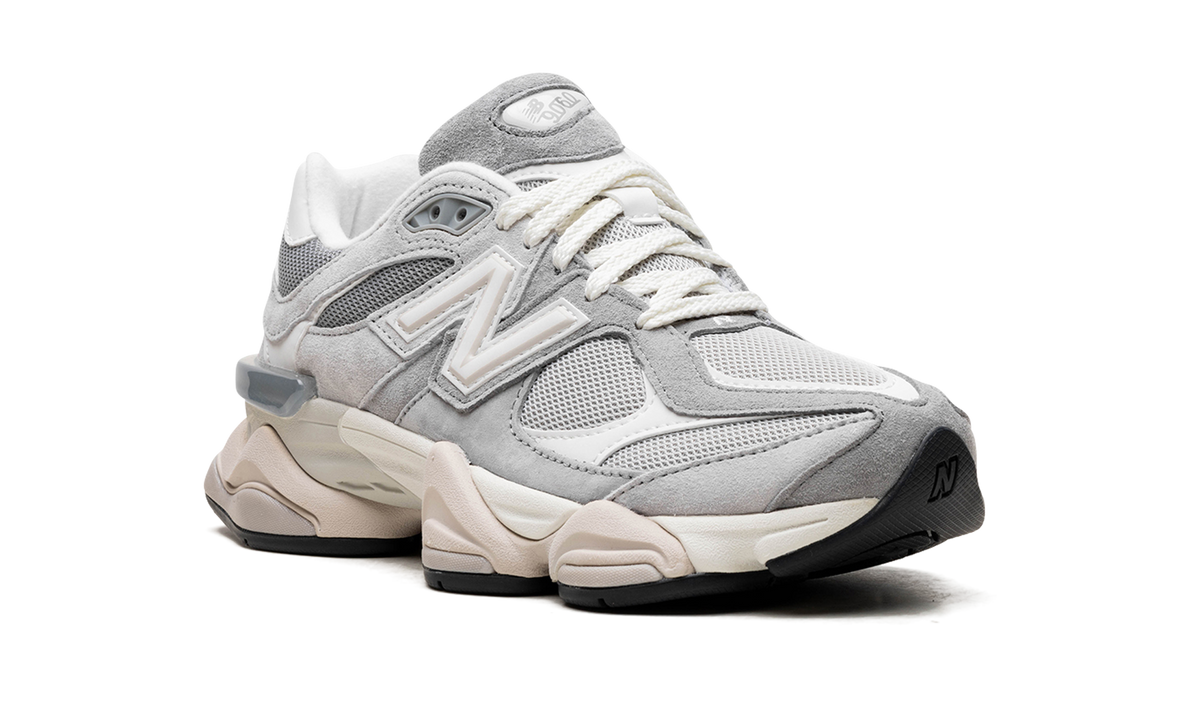 9060 "Slate Grey" U9060EEE