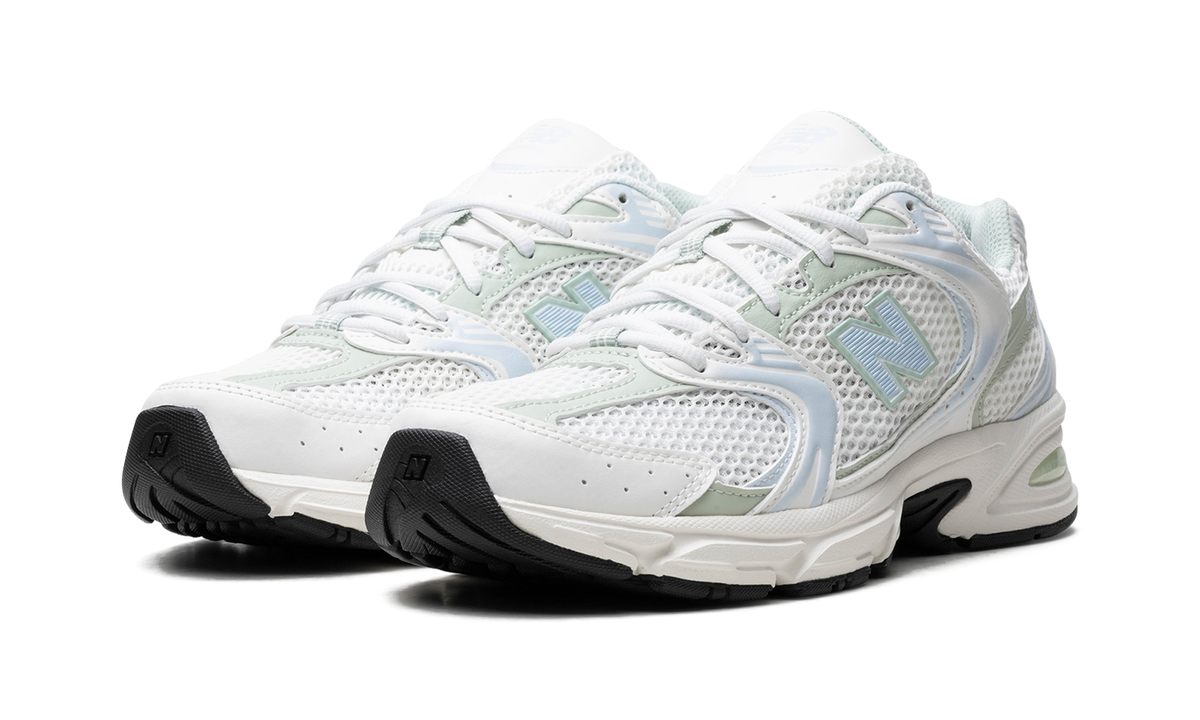 530 "White / Blue" MR530ZO