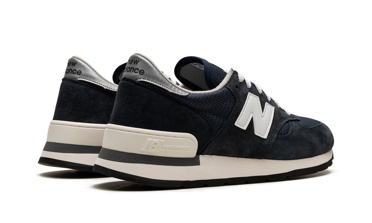 990 v1 "Navy / White" M990NV1